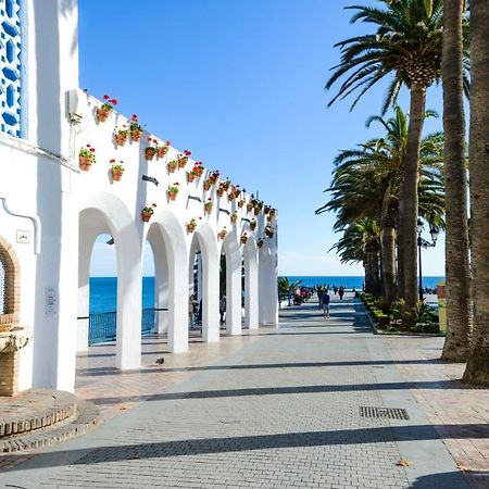Nerja Apartamento Centro מראה חיצוני תמונה